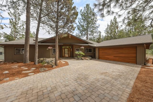 637 NW Silver Buckle Road, Bend, OR 97703