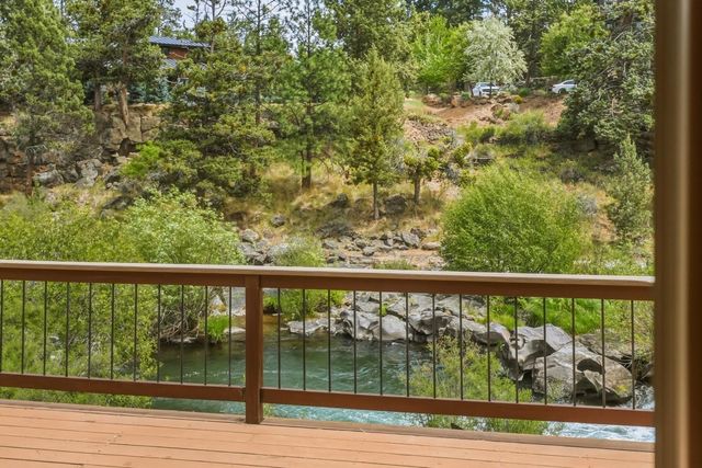 637 NW Silver Buckle Road, Bend, OR 97703