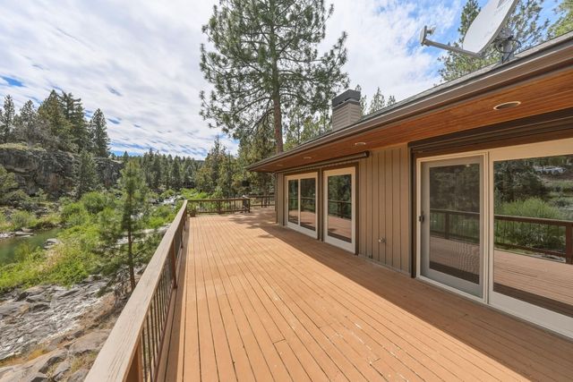 637 NW Silver Buckle Road, Bend, OR 97703
