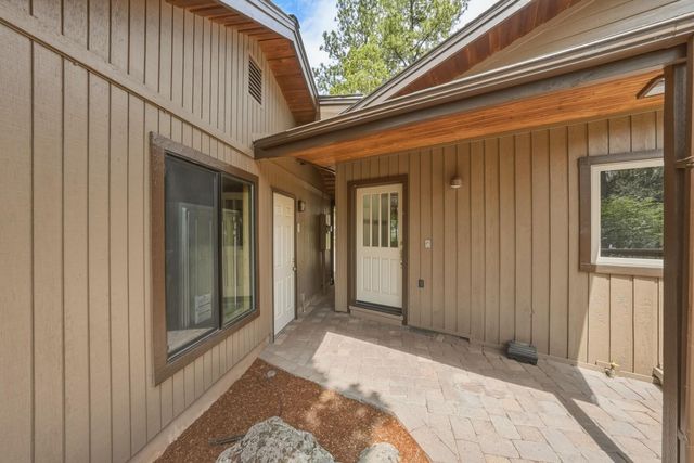 637 NW Silver Buckle Road, Bend, OR 97703