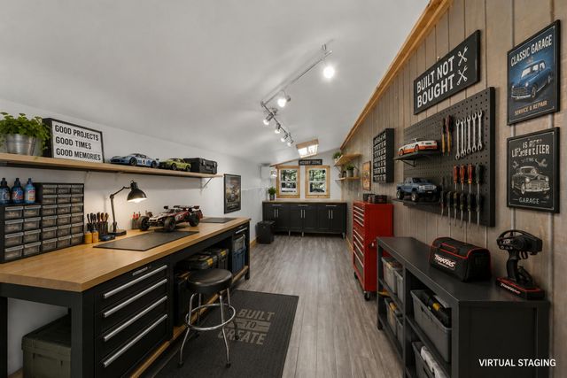637 NW Silver Buckle Road, Bend, OR 97703