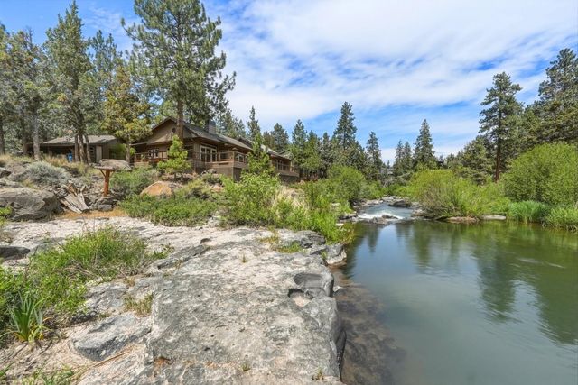 637 NW Silver Buckle Road, Bend, OR 97703