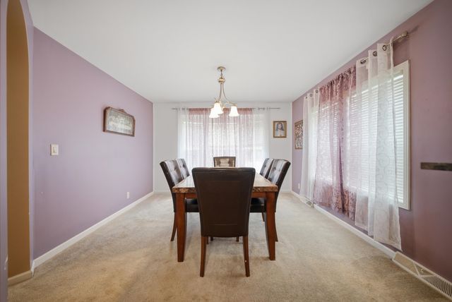 10 Nolet Avenue, Salem, NH 03079