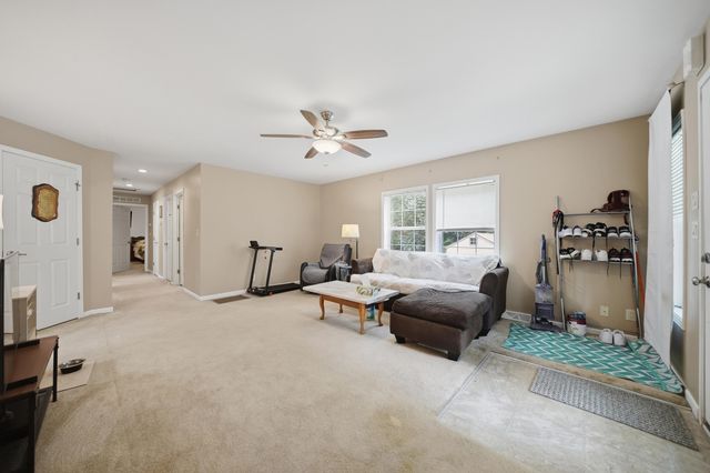 10 Nolet Avenue, Salem, NH 03079
