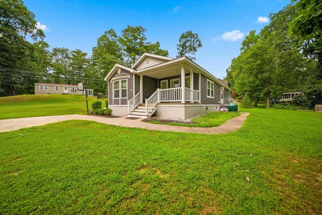 10 Nolet Avenue, Salem, NH 03079