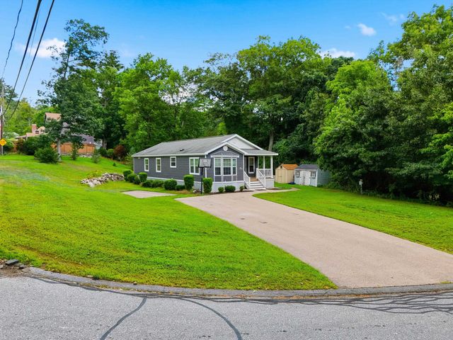 10 Nolet Avenue, Salem, NH 03079