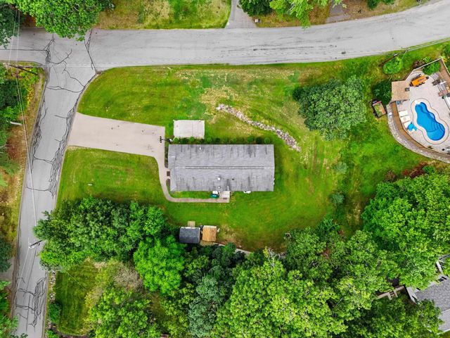 10 Nolet Avenue, Salem, NH 03079