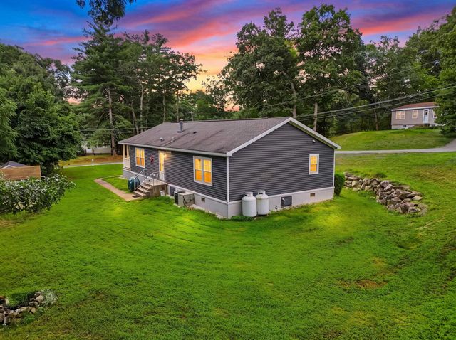 10 Nolet Avenue, Salem, NH 03079
