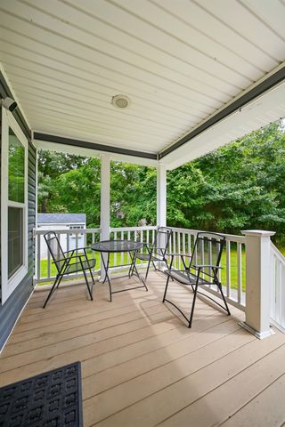 10 Nolet Avenue, Salem, NH 03079