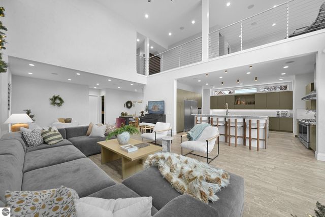 124 N Oak Street, Traverse City, MI 49684