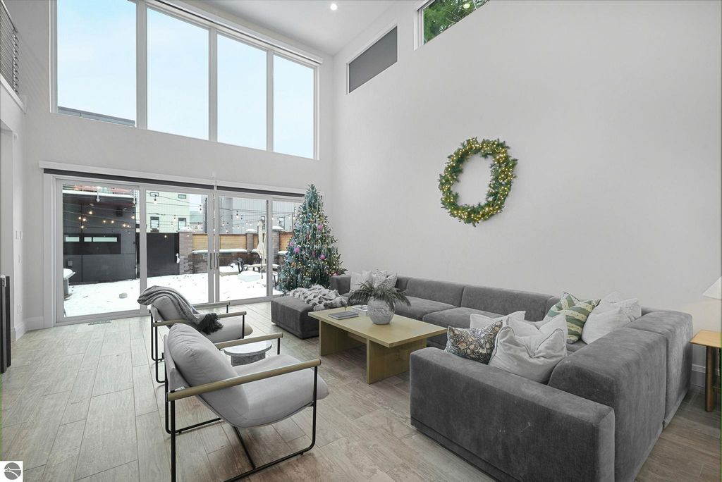 Image 11 of property listing at 124 N Oak Street, Traverse City, MI 49684