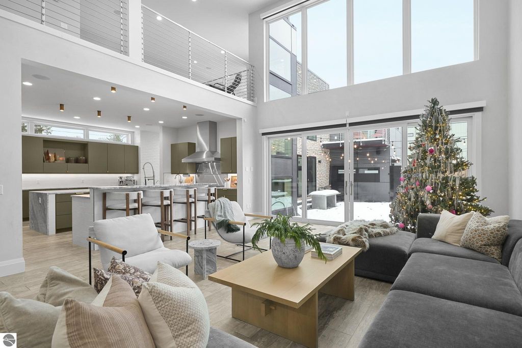 Image 13 of property listing at 124 N Oak Street, Traverse City, MI 49684