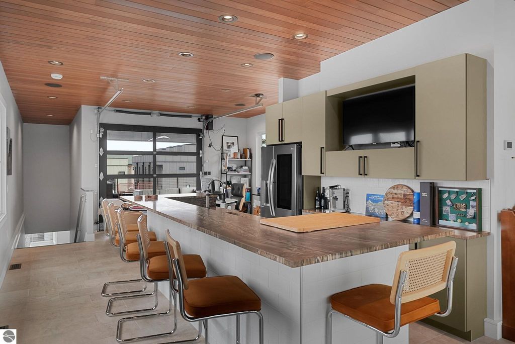 Image 51 of property listing at 124 N Oak Street, Traverse City, MI 49684