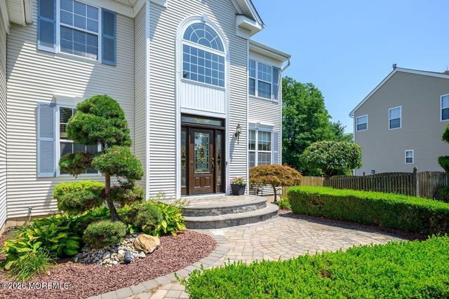 19 Pecan Valley Drive, Marlboro, NJ 07746