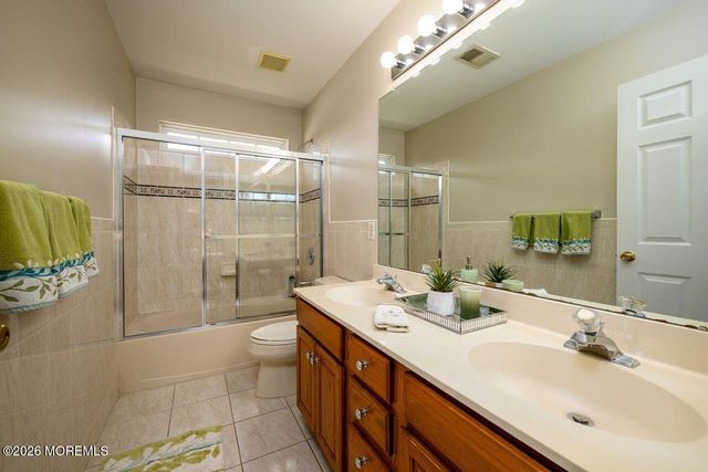 19 Pecan Valley Drive, Marlboro, NJ 07746