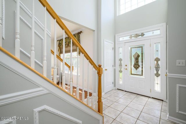 19 Pecan Valley Drive, Marlboro, NJ 07746