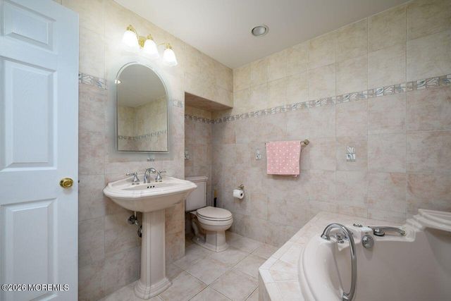 19 Pecan Valley Drive, Marlboro, NJ 07746