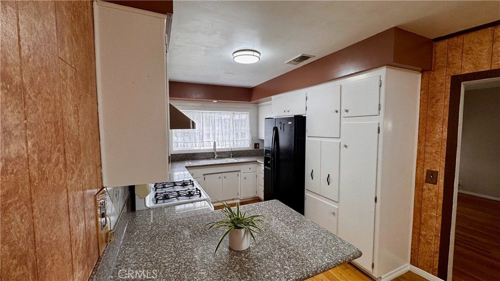 Image 9 of property listing at 5155 Arden Drive, Temple City, CA 91780