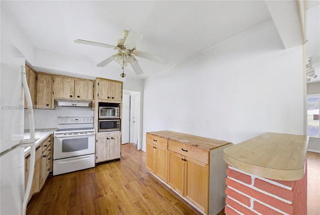 2300 N 57th Ter, Hollywood, FL 33021