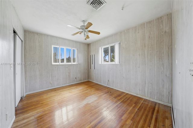 2300 N 57th Ter, Hollywood, FL 33021