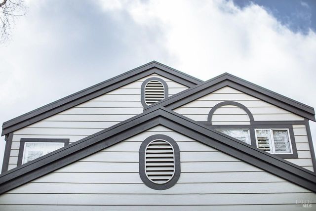 810 Wine Ct, Petaluma, CA 94954