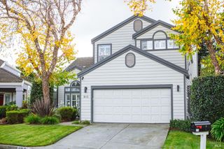 810 Wine Ct, Petaluma, CA 94954