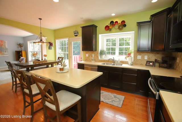 7216 Williamsgate Blvd, Crestwood, KY 40014