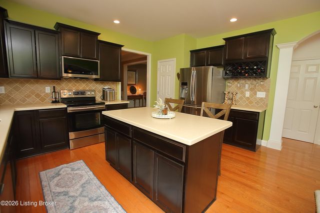 7216 Williamsgate Blvd, Crestwood, KY 40014