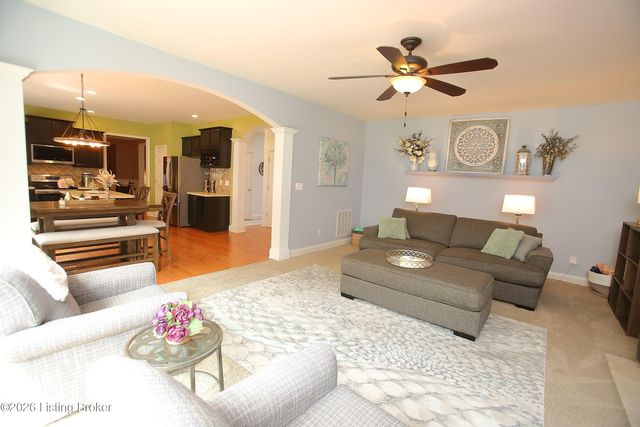 7216 Williamsgate Blvd, Crestwood, KY 40014