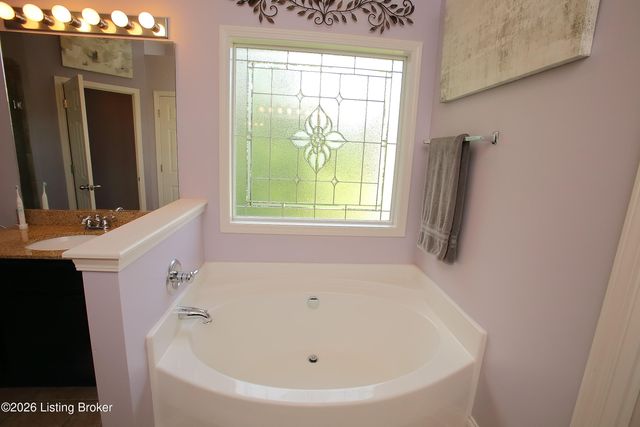 7216 Williamsgate Blvd, Crestwood, KY 40014