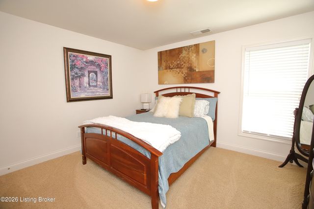 7216 Williamsgate Blvd, Crestwood, KY 40014