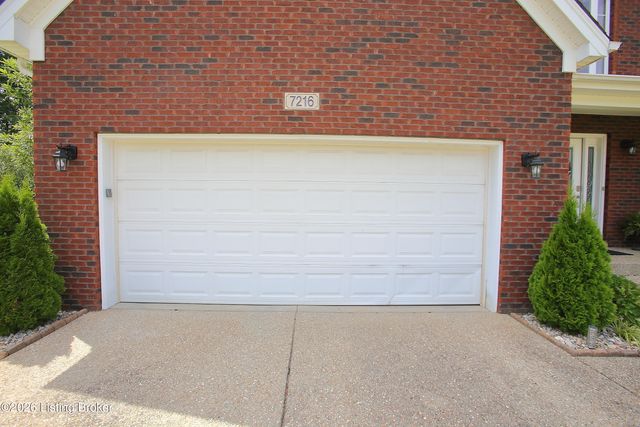 7216 Williamsgate Blvd, Crestwood, KY 40014