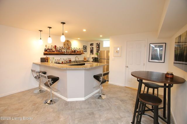 7216 Williamsgate Blvd, Crestwood, KY 40014