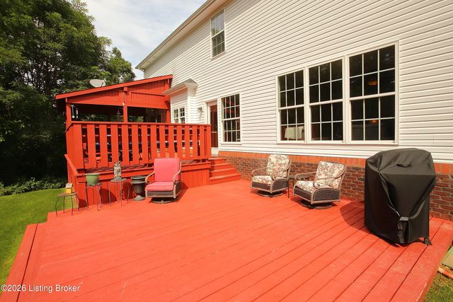 7216 Williamsgate Blvd, Crestwood, KY 40014