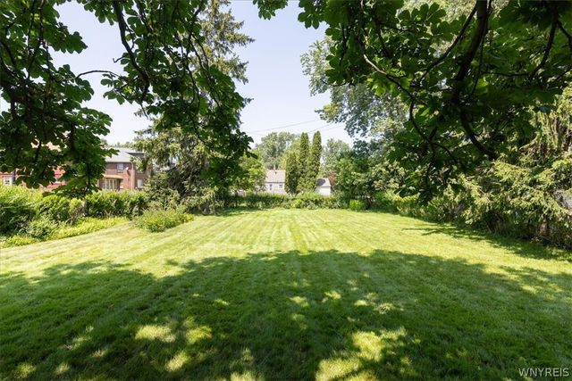 1169 Mckinley Parkway, Lackawanna, NY 14218