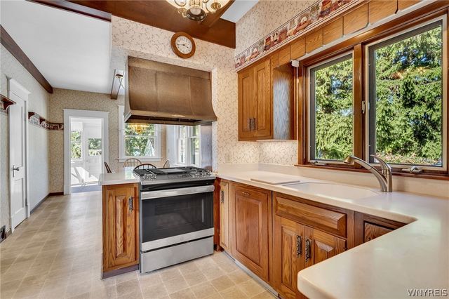 1169 Mckinley Parkway, Lackawanna, NY 14218