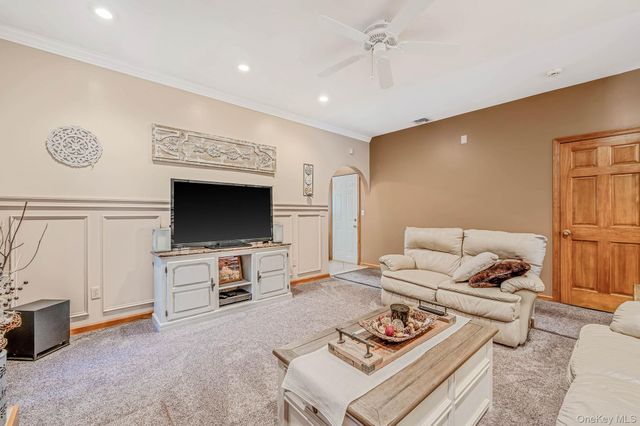 71 Buckley Road, Patchogue, NY 11772