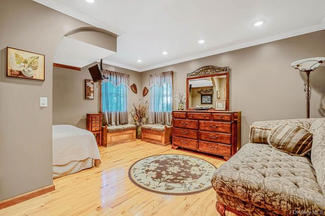 71 Buckley Road, Patchogue, NY 11772