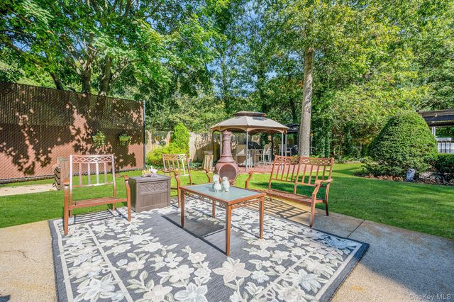 71 Buckley Road, Patchogue, NY 11772