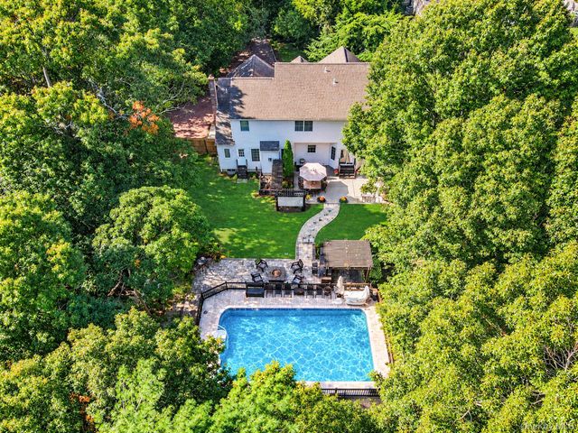 71 Buckley Road, Patchogue, NY 11772