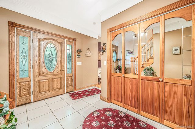 71 Buckley Road, Patchogue, NY 11772