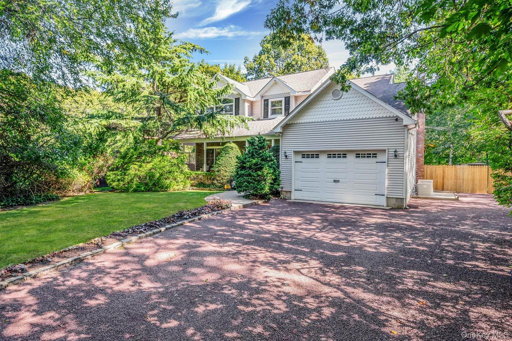 71 Buckley Road, Patchogue, NY 11772 — photo 2