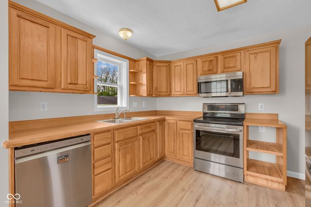 331 W Hanna Avenue, Indianapolis, IN 46217