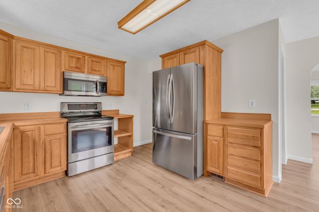 331 W Hanna Avenue, Indianapolis, IN 46217