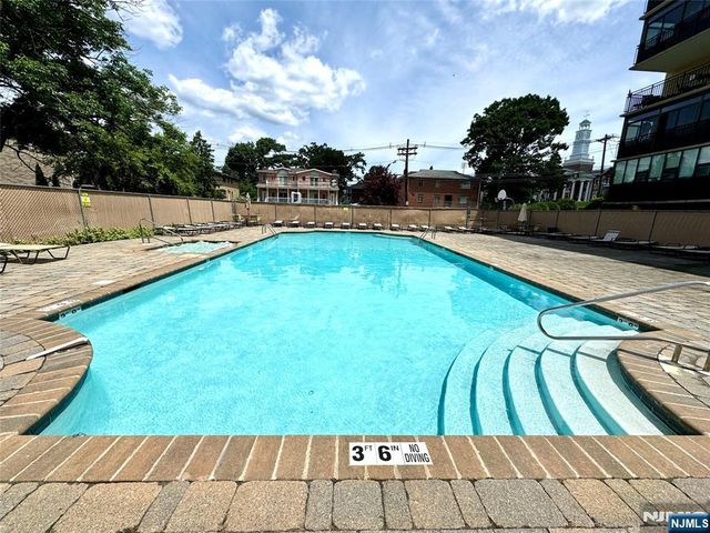 2185 Lemoine Avenue 4A, Fort Lee, NJ 07024