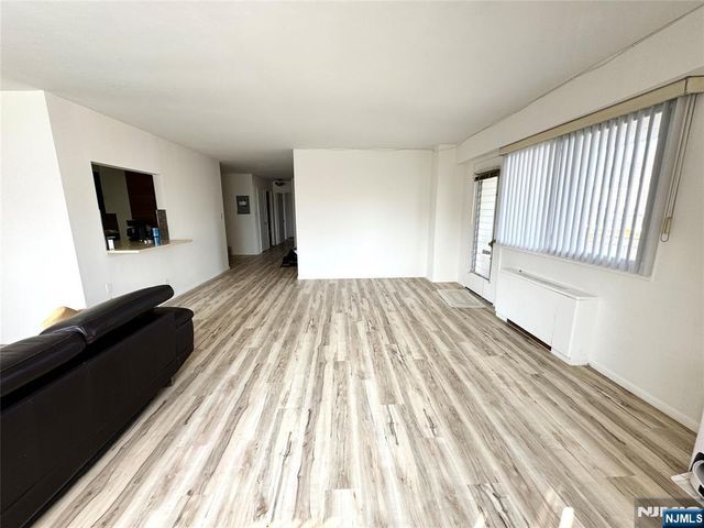 2185 Lemoine Avenue 4A, Fort Lee, NJ 07024
