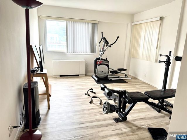 2185 Lemoine Avenue 4A, Fort Lee, NJ 07024