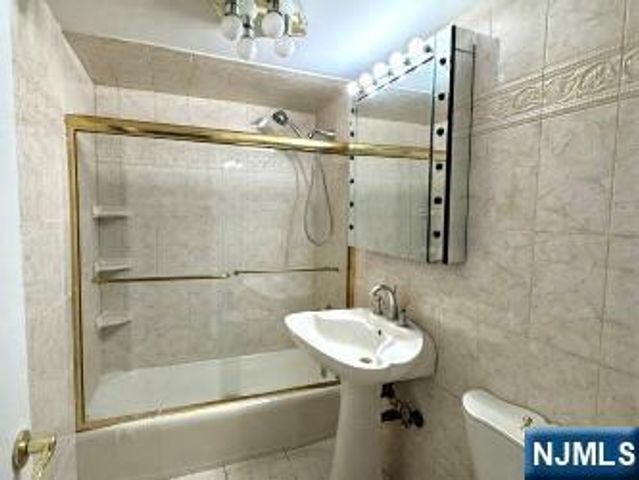 2185 Lemoine Avenue 4A, Fort Lee, NJ 07024