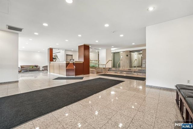 2185 Lemoine Avenue 4A, Fort Lee, NJ 07024
