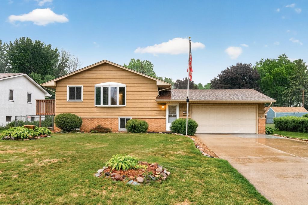 599 Westby Drive NE, Spring Lake Park, MN 55432